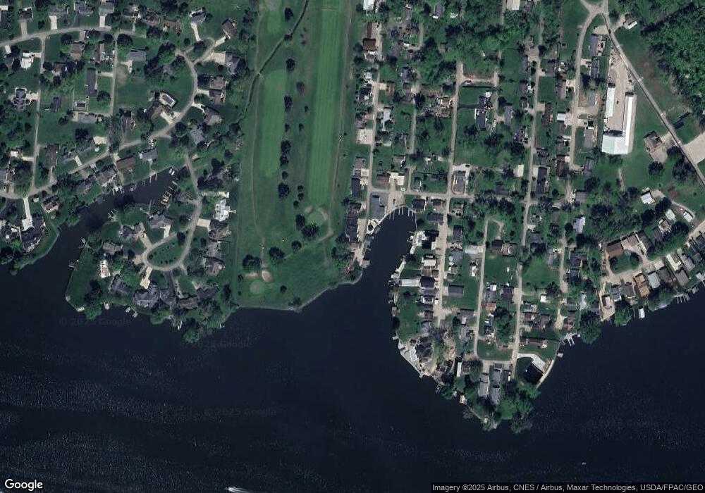 630 Coshocton Ave, Thornville, OH 43076 - photo 1