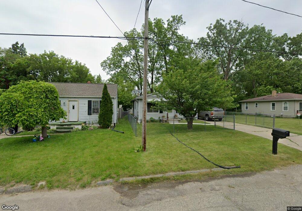 1156 Tremont Ave, Flint, MI 48505 - photo 1