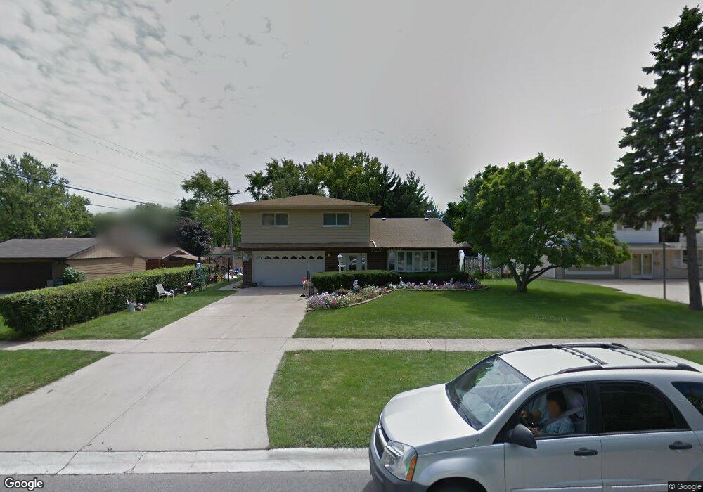 15W551 Diversey Ave, Elmhurst, IL 60126 - photo 1