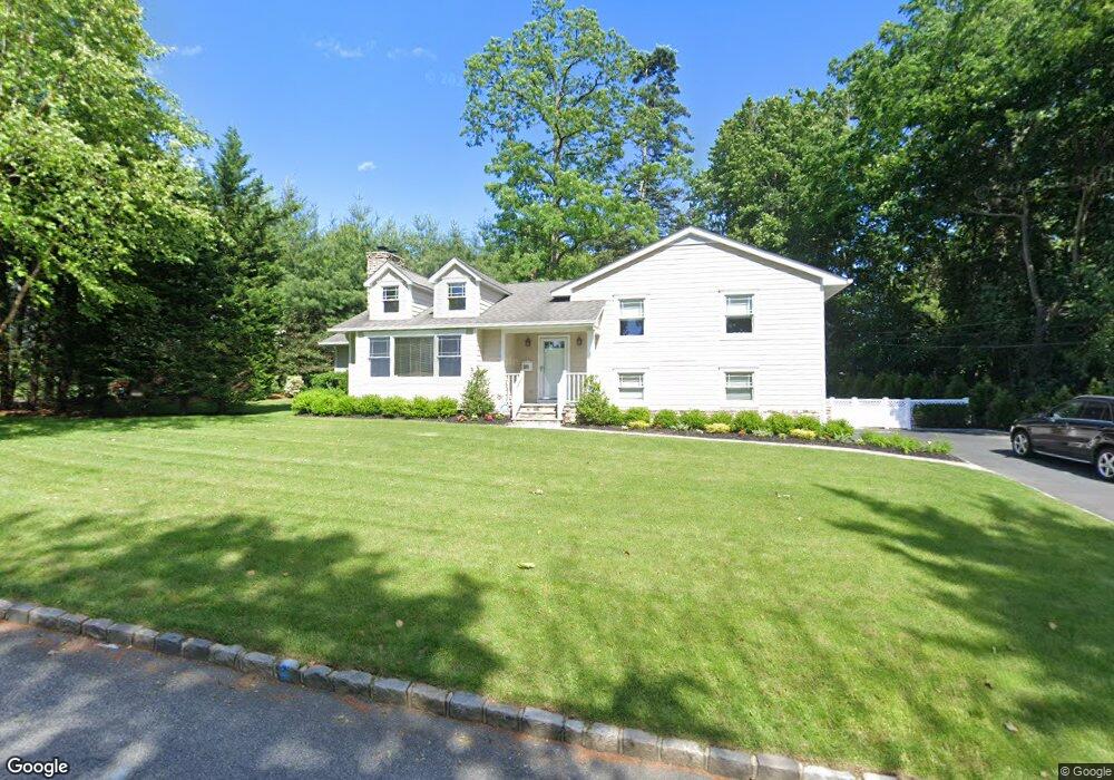 11 Ridge Dr, Port Washington, NY 11050 - photo 1