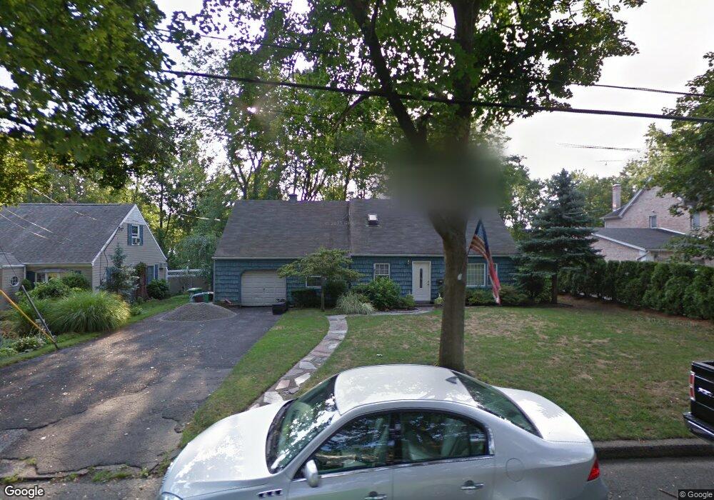 462 Lincoln Dr, Paramus, NJ 07652 - photo 1