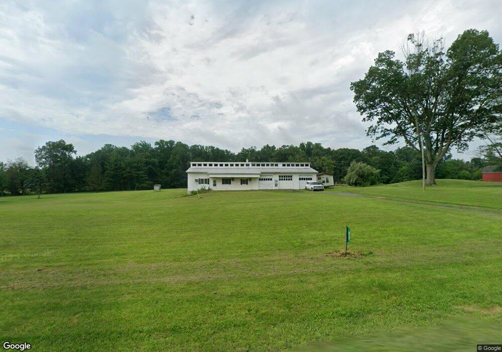 577 English Rd, Bath, PA 18014 - photo 1