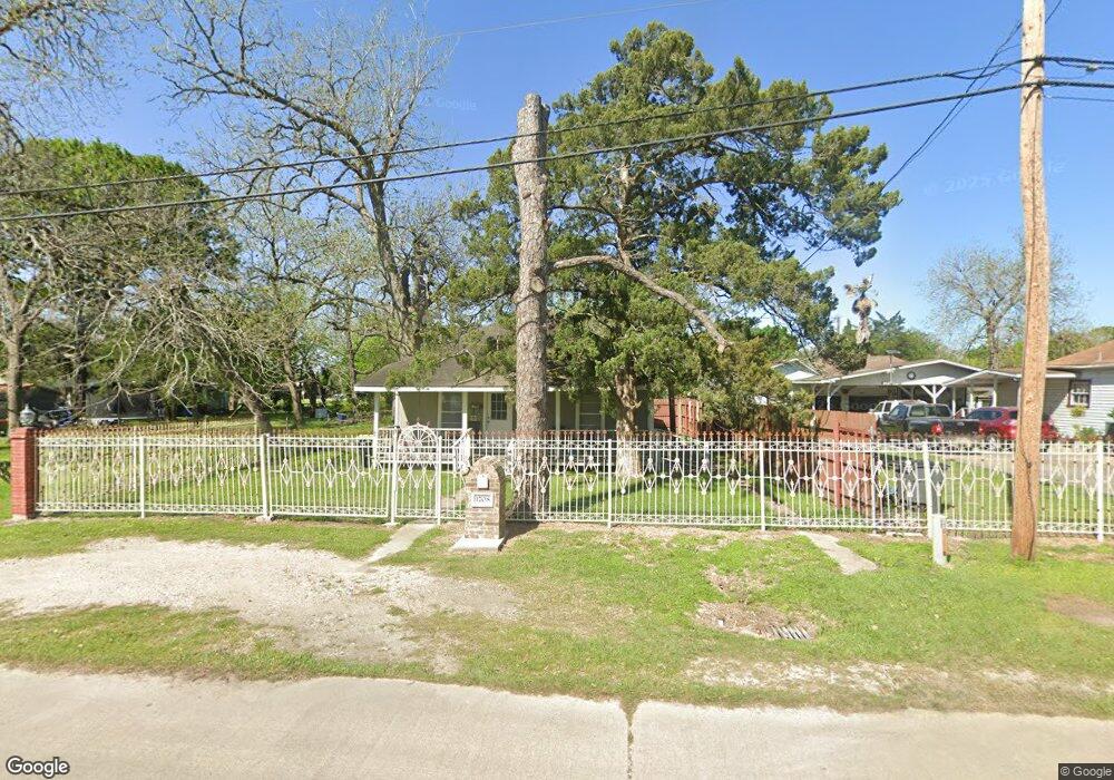 1708 Avenue D, Bay City, TX 77414 - photo 1