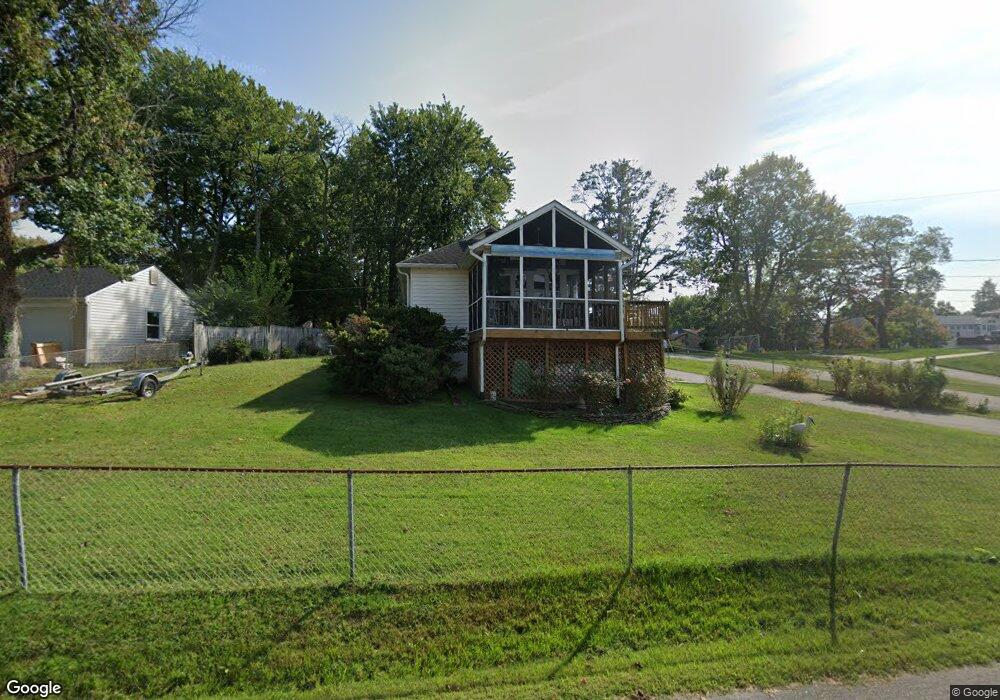 405 Lakeview Ave, Edgewater, MD 21037 - photo 1