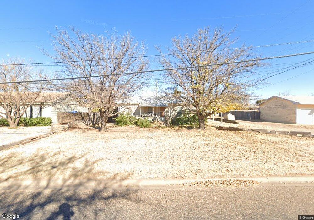 2908 W 10th St, Plainview, TX 79072 - photo 1