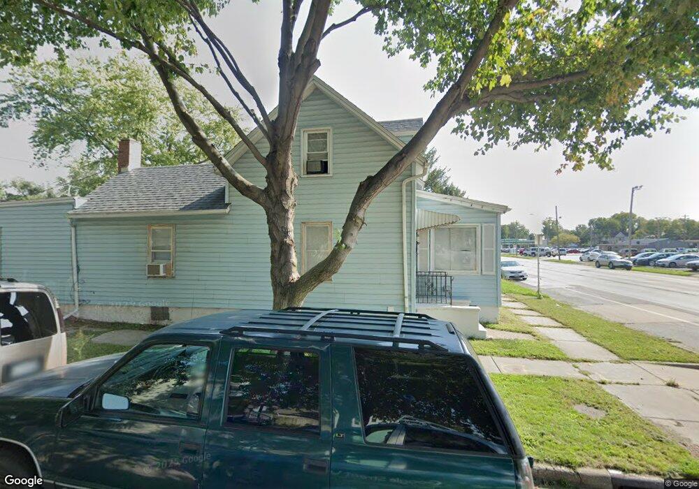 1748 W 4th St, Davenport, IA 52802 - photo 1