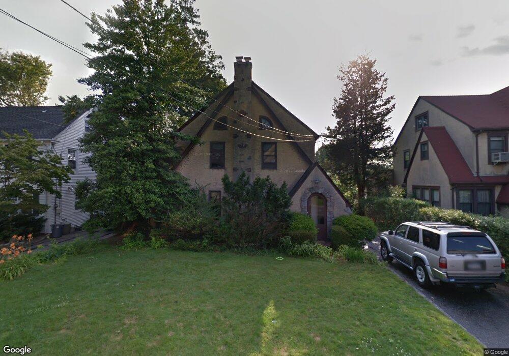 44 Colgate Rd, Great Neck, NY 11023 - photo 1