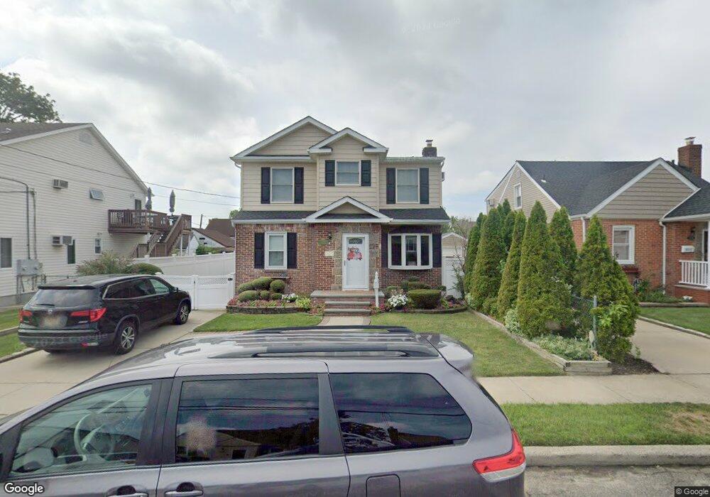 1109 Langdon St, Franklin Square, NY 11010 - photo 1