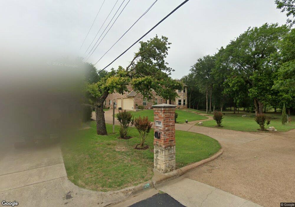 909 Henson Dr, Hurst, TX 76053 - photo 1