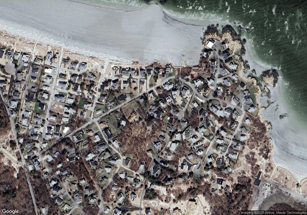 4 Clover Ln, Gloucester, MA 01930 - photo 1