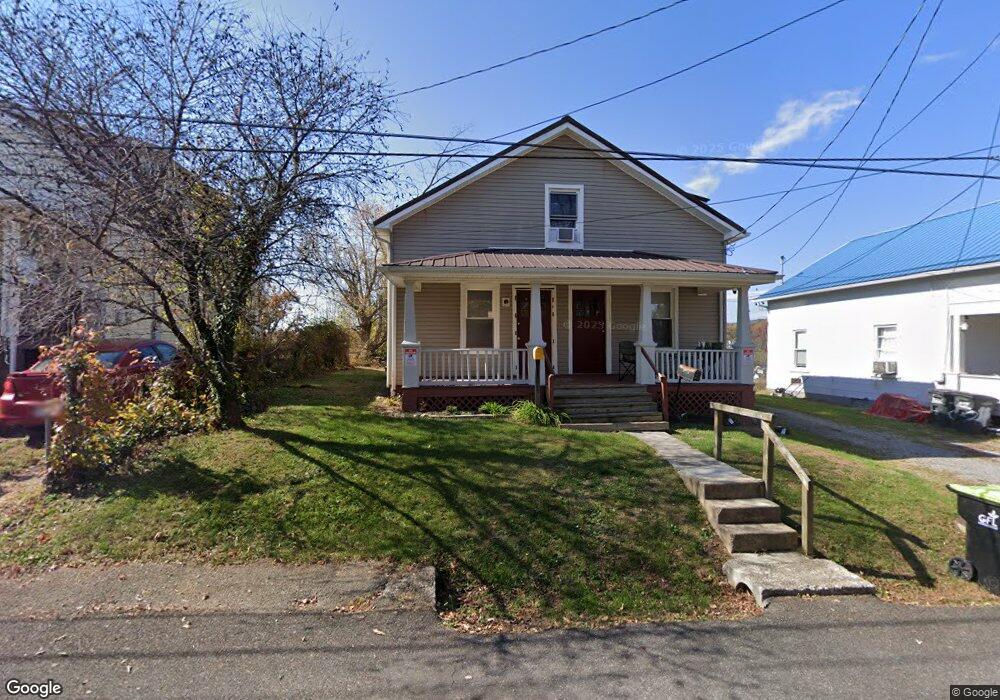 204 Bertha St, Pulaski, VA 24301 - photo 1