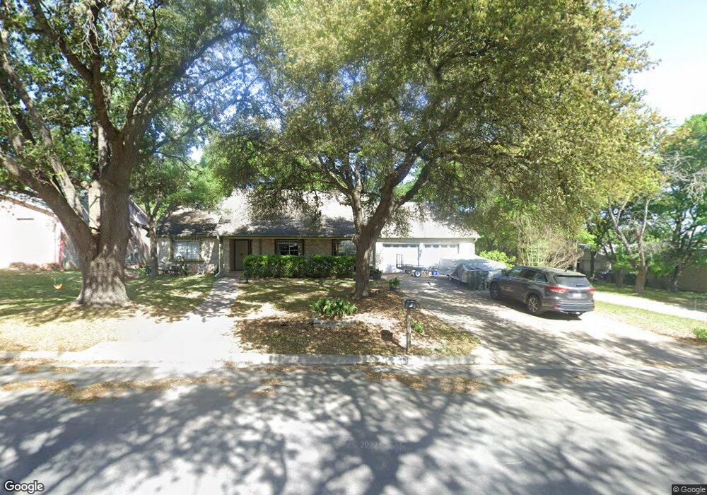 203 Oakridge Dr, San Marcos, TX 78666 - photo 1