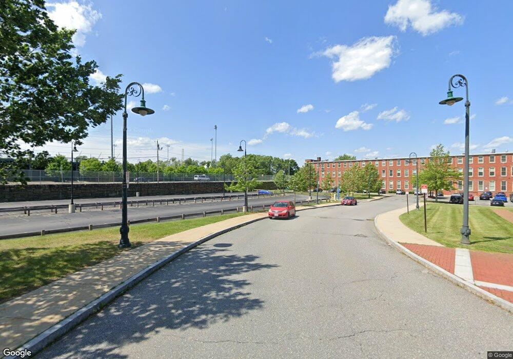 114 Riverwalk Way unit 114, Lowell, MA 01854 - photo 1