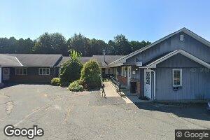 8 River Dr, Hadley, MA 01035