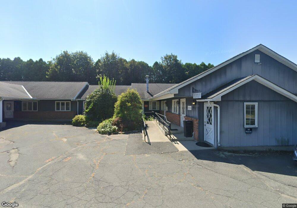 8 River Dr, Hadley, MA 01035 - photo 1