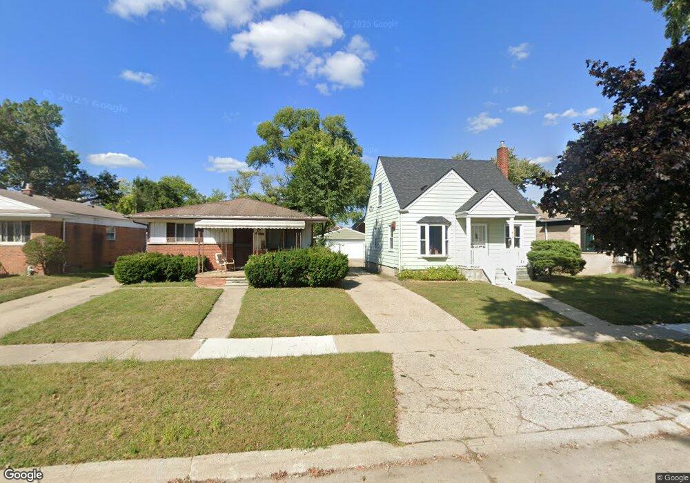 8120 Cloverdale Ave, Ferndale, MI 48220 - photo 1