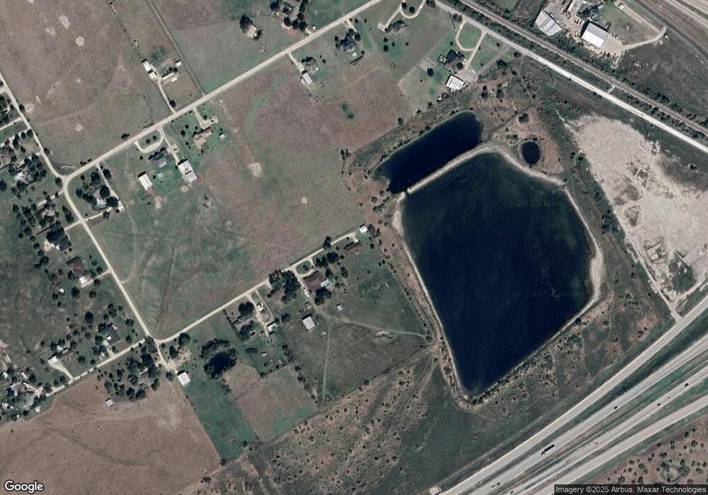 574 Sylvester Rd, Ennis, TX 75119 - photo 1