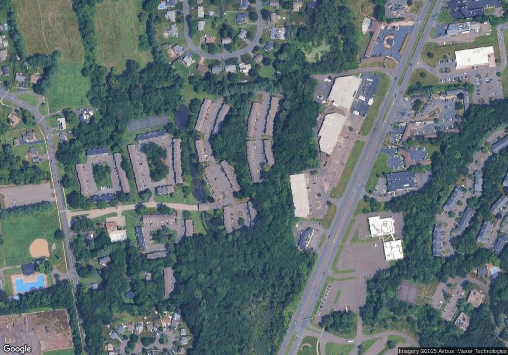 649 Churchill Dr unit 649, Newington, CT 06111 - photo 1