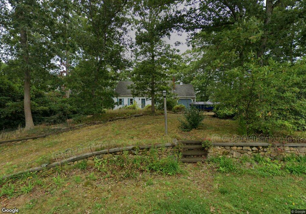 54 Surrey Ln, East Falmouth, MA 02536 - photo 1