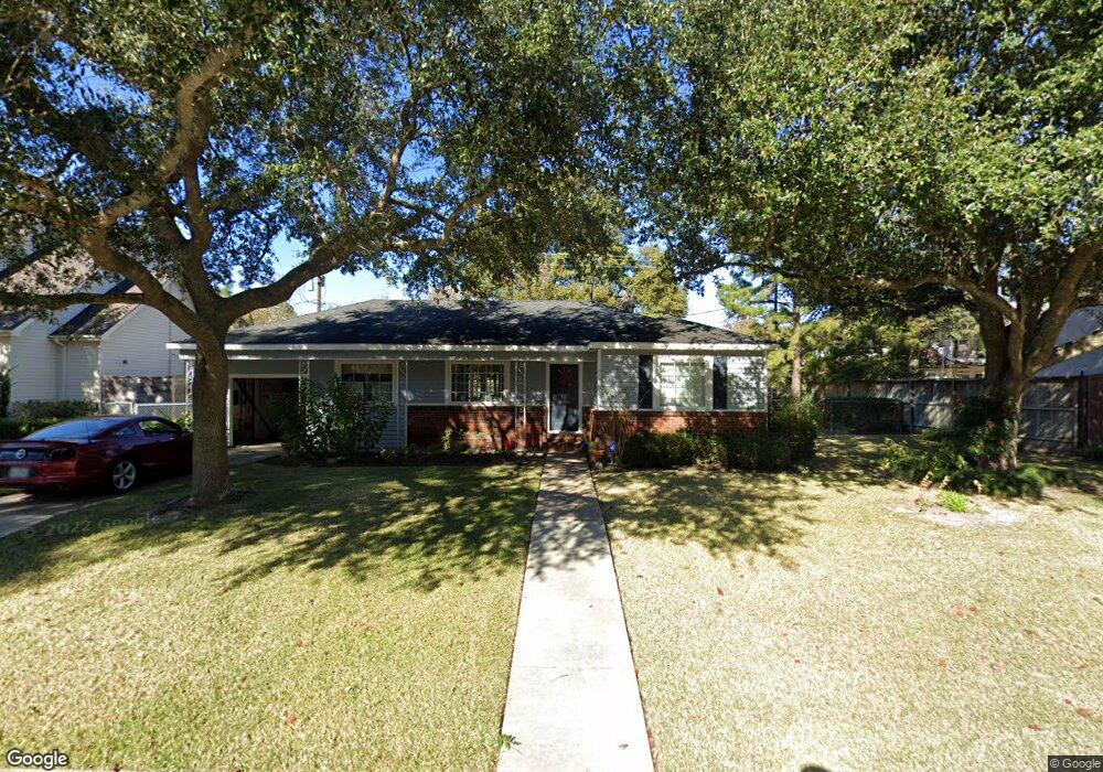 8610 Merlin Dr, Houston, TX 77055 - photo 1