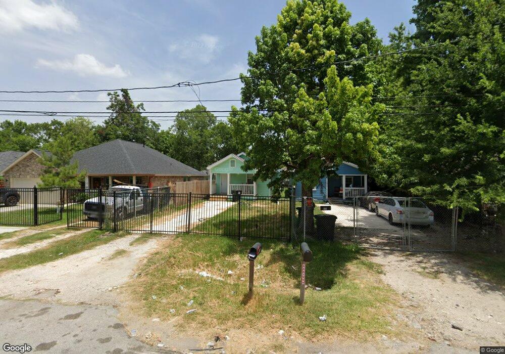 930 Conklin St, Houston, TX 77088 - photo 1