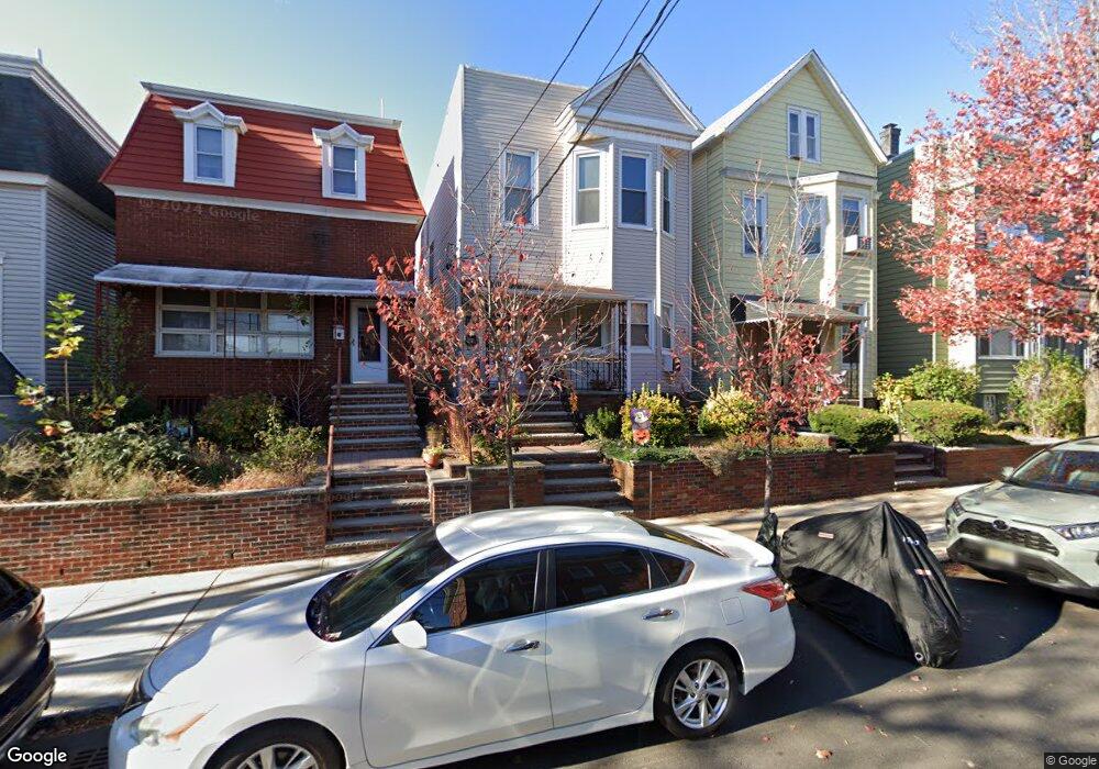 105 Maple St, Weehawken, NJ 07086 - photo 1