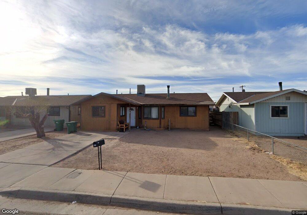 605 Lee St, Winslow, AZ 86047 - photo 1