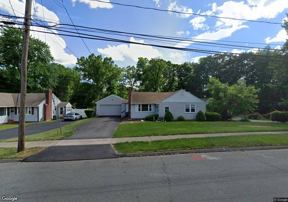 819 Matianuck Ave, Windsor, CT 06095 - photo 1