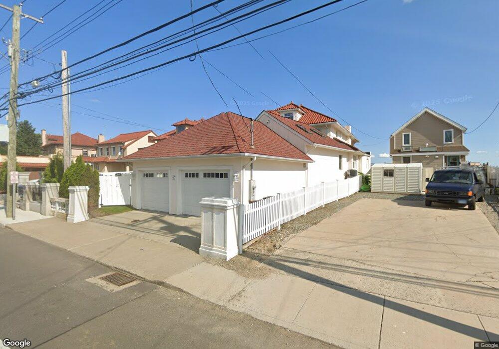 115 Merwin Ave, Milford, CT 06460 - photo 1