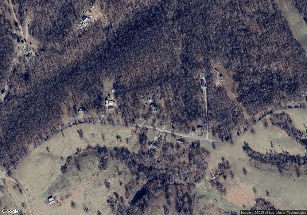 579 Green Shanty Rd, Tennessee Ridge, TN 37178 - photo 1