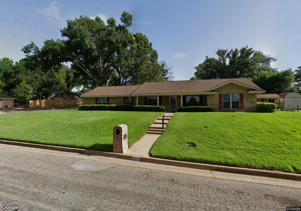 1300 Balmoral Dr, Tyler, TX 75703 - photo 1