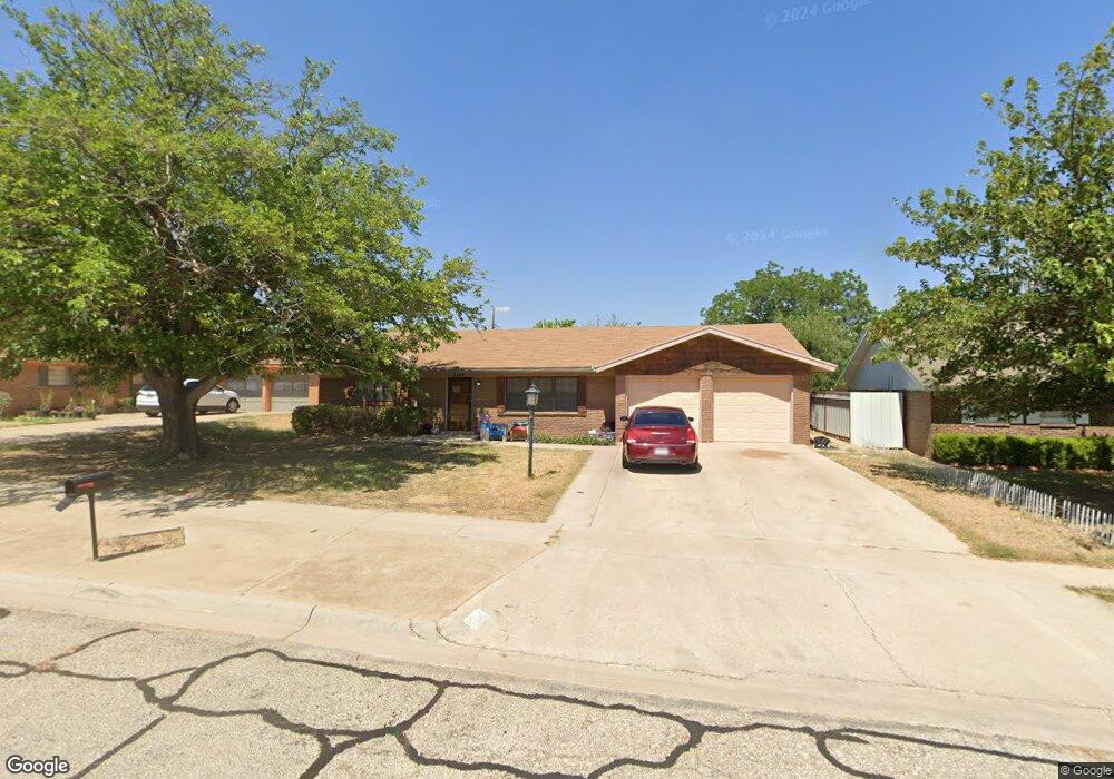 2704 Lynn Dr, Big Spring, TX 79720 - photo 1