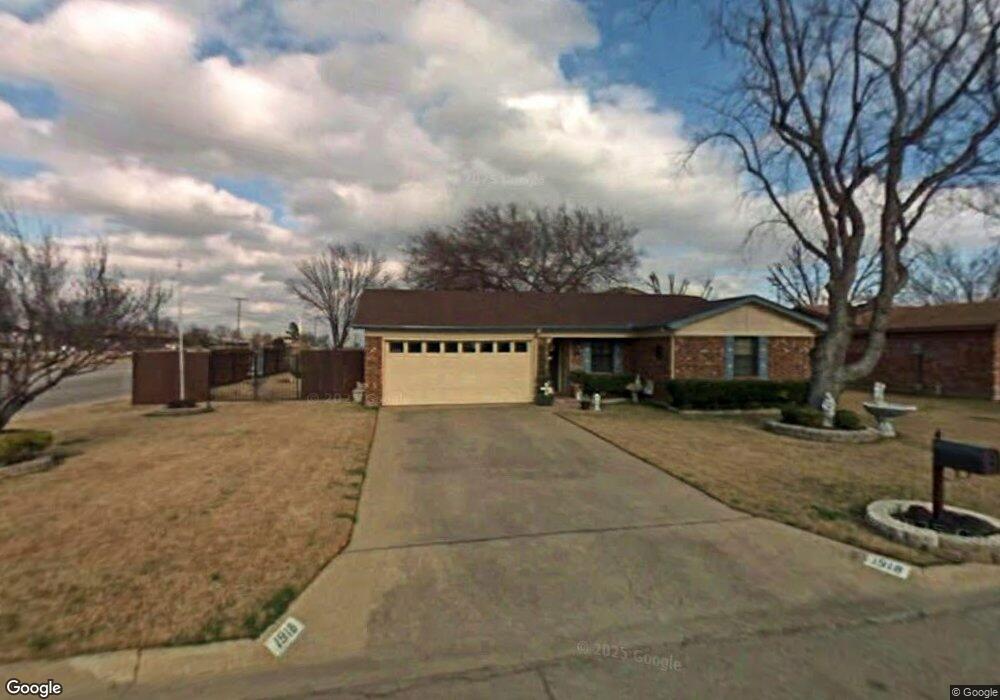 1918 Armstrong St, Cleburne, TX 76033 - photo 1