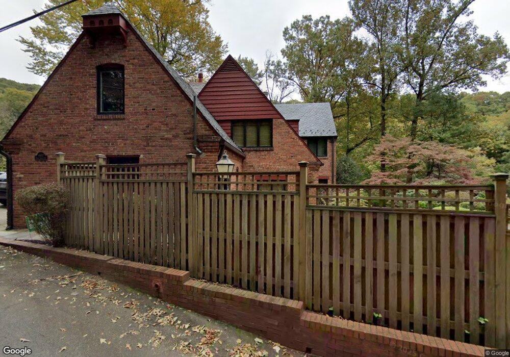 4600 Broad Branch Rd NW, Washington, DC 20008 - photo 1