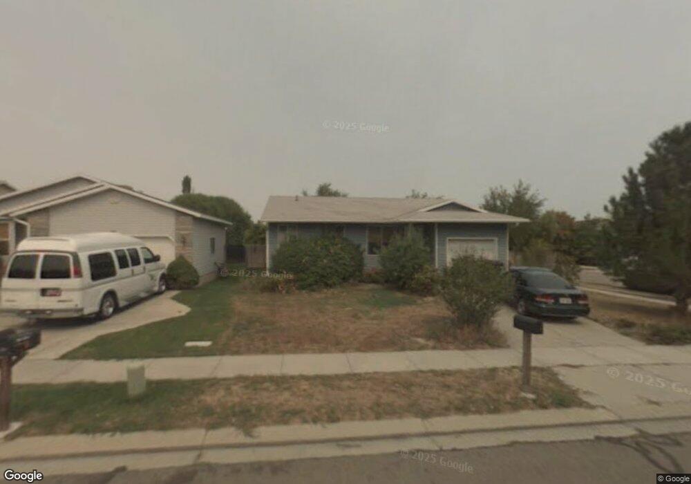 4934 Wake Robin Dr, West Jordan, UT 84081 - photo 1