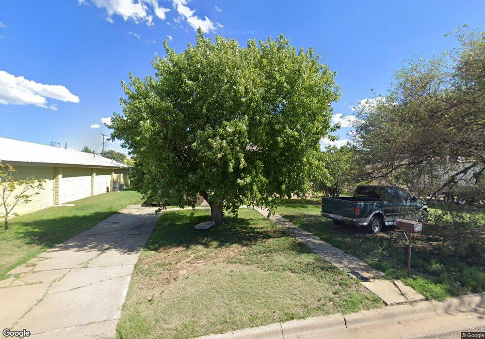 905 Zauk Ave, Dumas, TX 79029 - photo 1