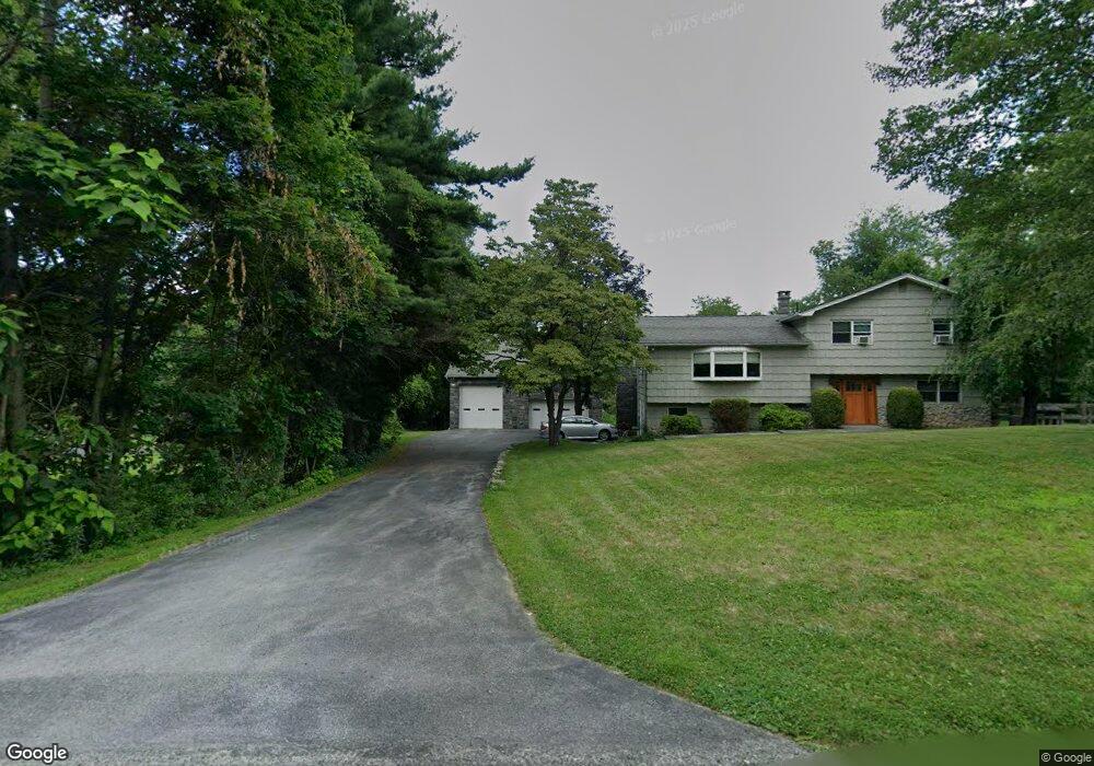 22 Sunrise Dr, Red Hook, NY 12571 - photo 1