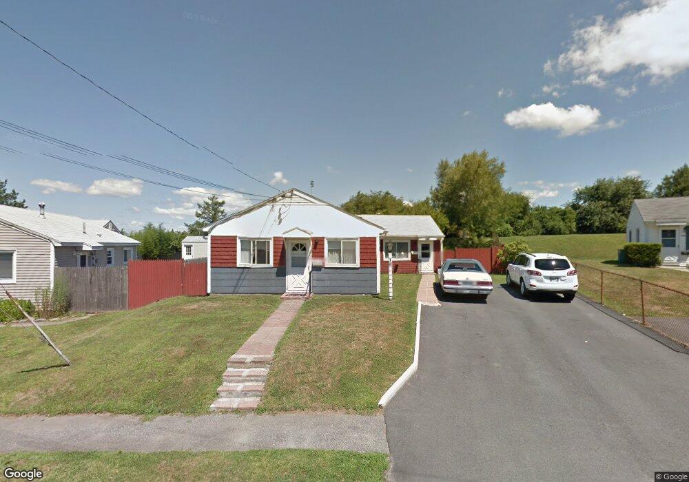 16 Ludlow Rd, Middletown, RI 02842 - photo 1