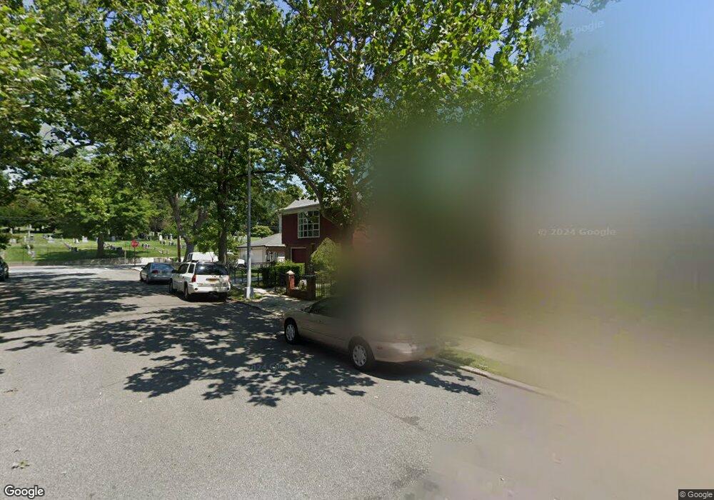 4707 167th St, Flushing, NY 11358 - photo 1