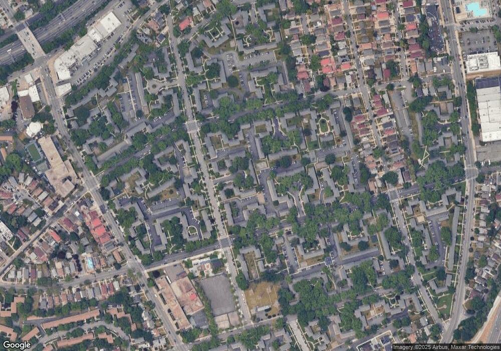 6041 251st St, Little Neck, NY 11362 - photo 1