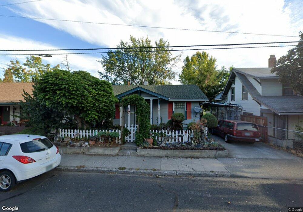 1107 E 9th St, the Dalles, OR 97058 - photo 1