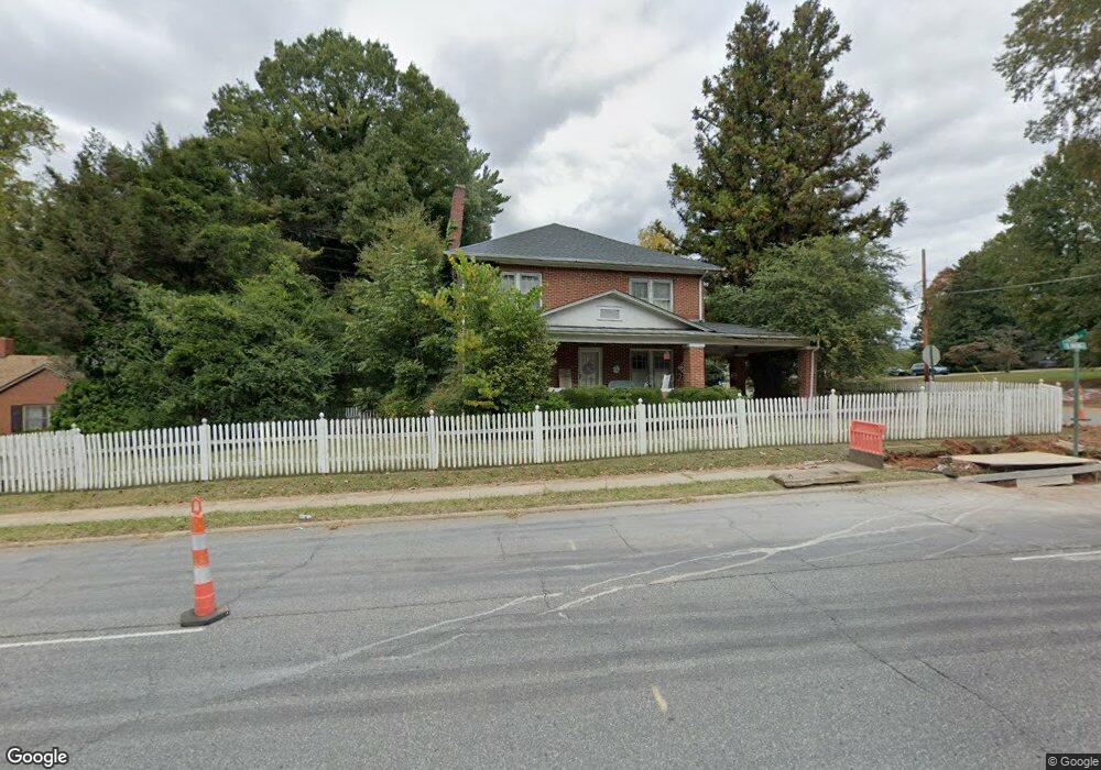 1229 E Broad St, Statesville, NC 28677 - photo 1