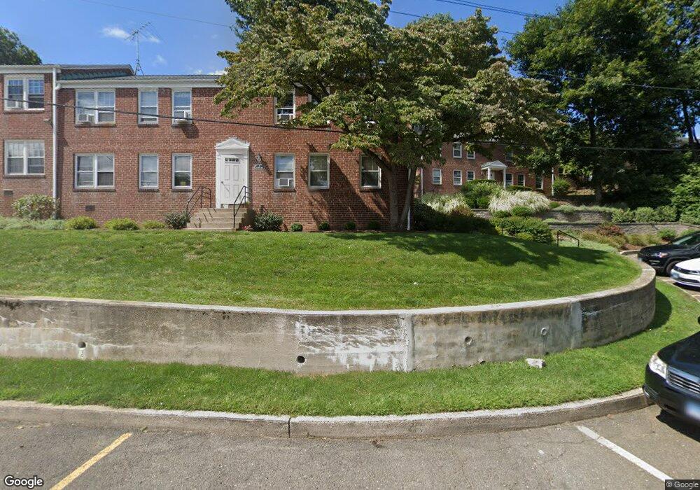 16 Clarmore Dr unit 2nd floor, Norwalk, CT 06850 - photo 1