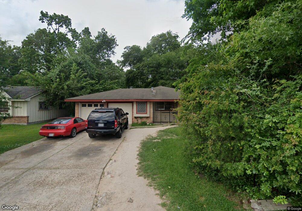 7333 Gleason Rd, Houston, TX 77016 - photo 1