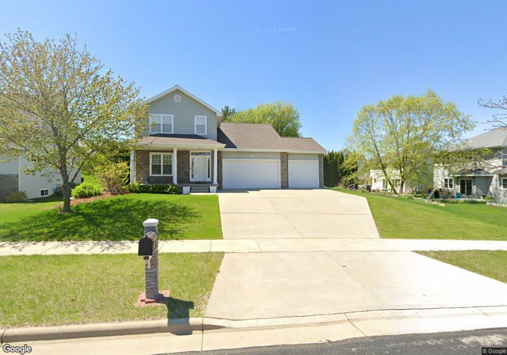 2735 Sunflower Dr, Fitchburg, WI 53711 - photo 1