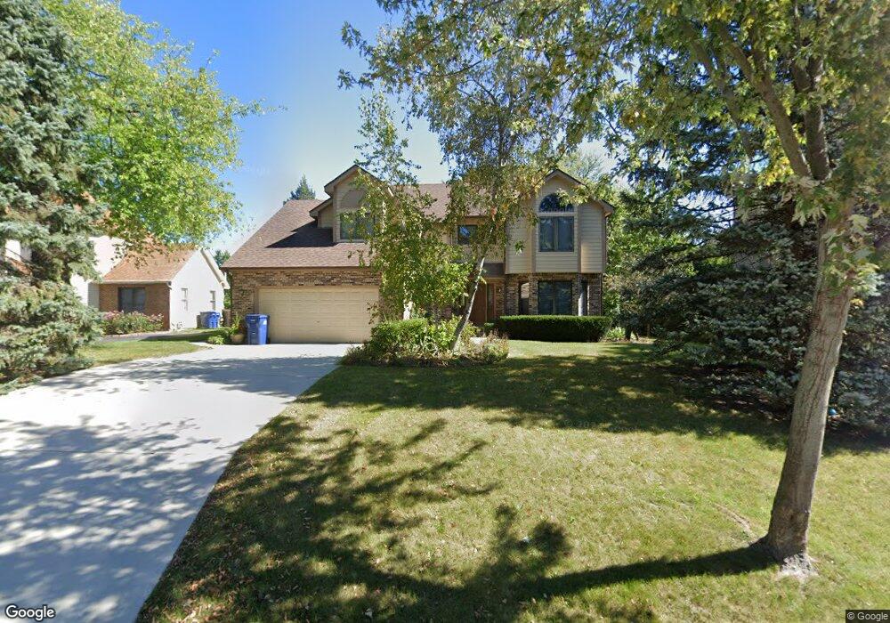 935 Pine Grove Ave, Gurnee, IL 60031 - photo 1