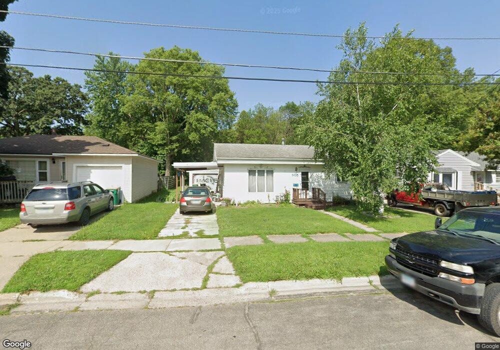 905 Ulstad Ave, Albert Lea, MN 56007 - photo 1