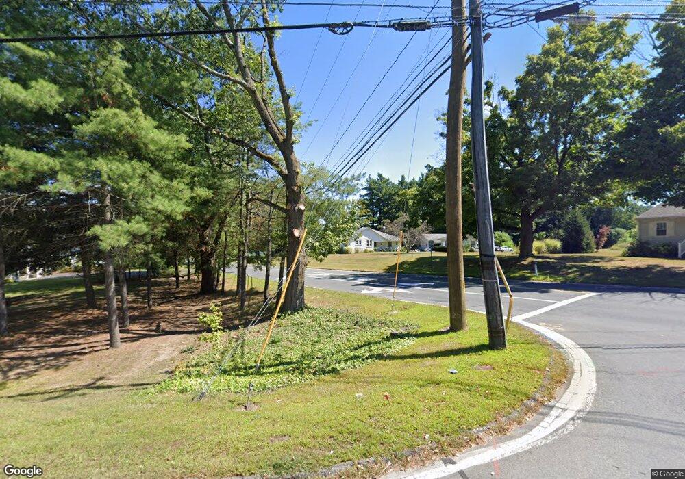 85 N Maple St, Hadley, MA 01035 - photo 1