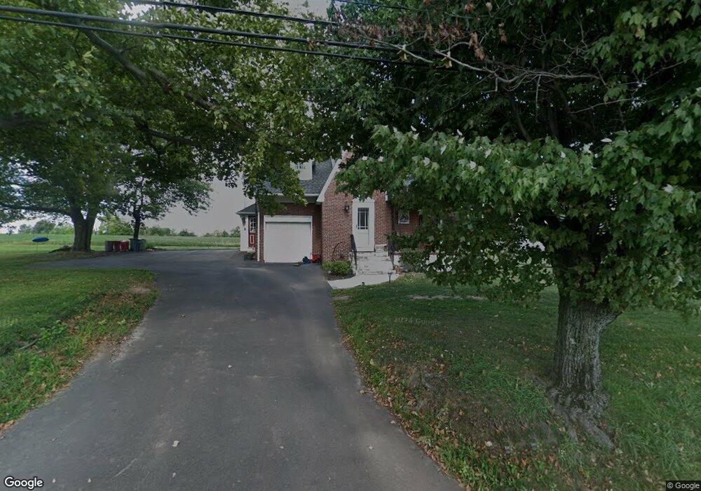 919 Cedar Ln, Newtown, PA 18940 - photo 1