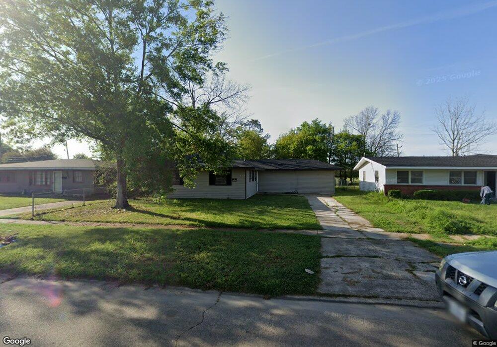 2804 S General Wainwright Dr, Lake Charles, LA 70615 - photo 1